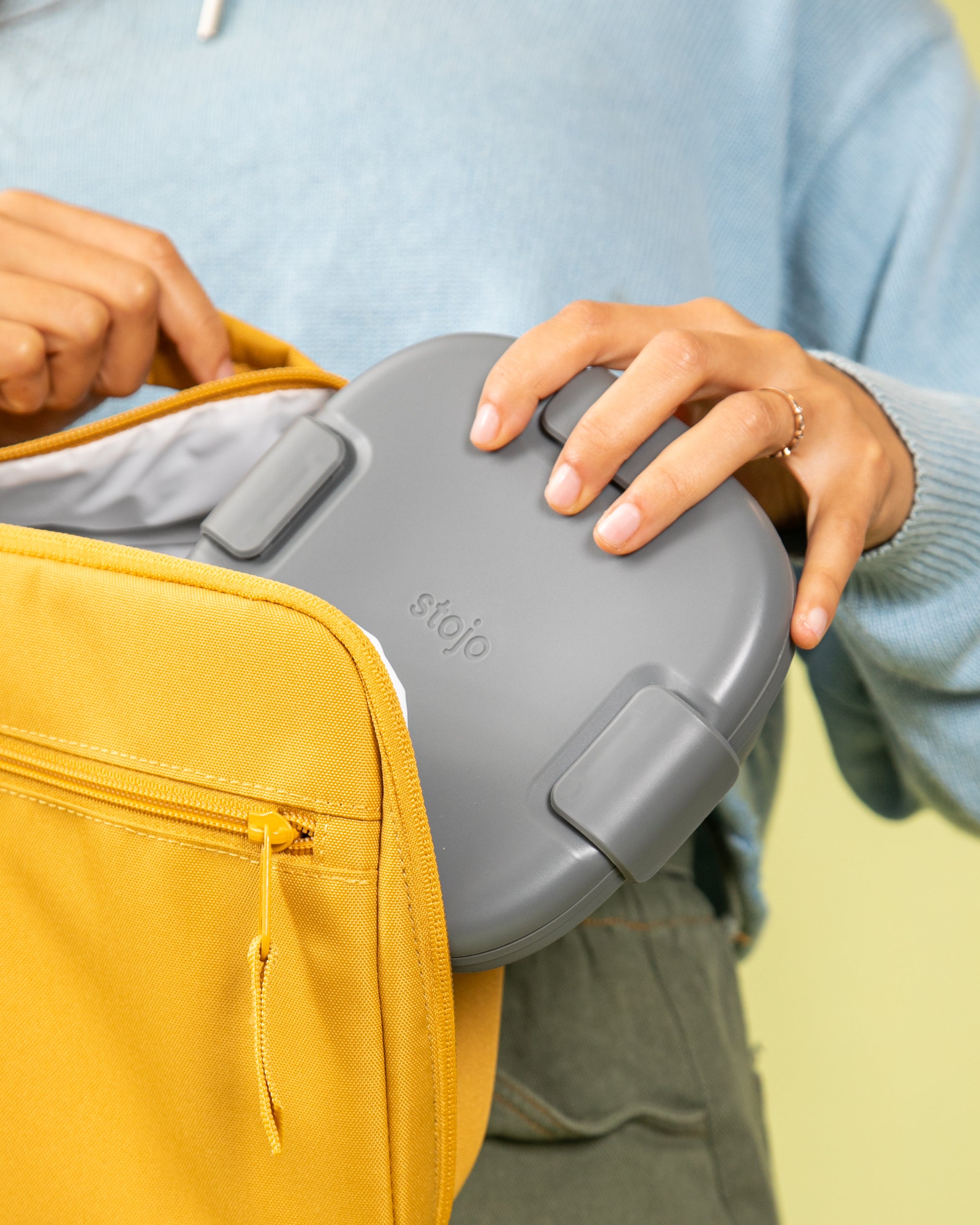 Collapsible & convenient